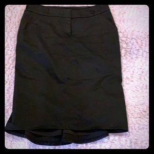 BCBG 💋 Generation black midi skirt.